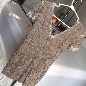 Kimchi Blue lace dress size Small✨